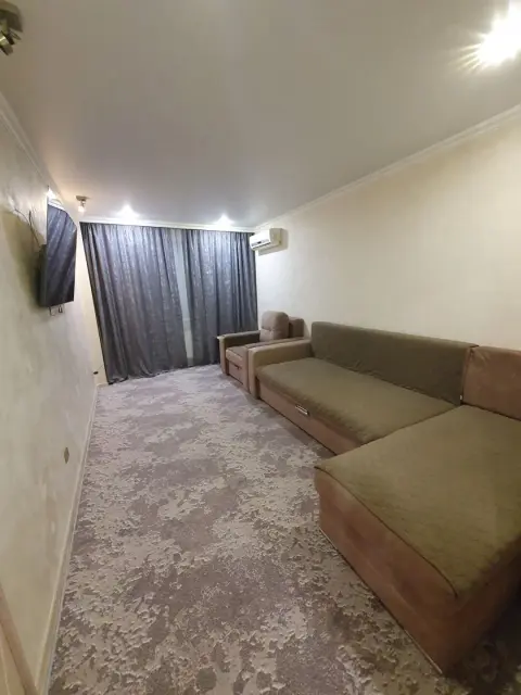 2-комн. квартира, 53,2 м², -2/5 этаж