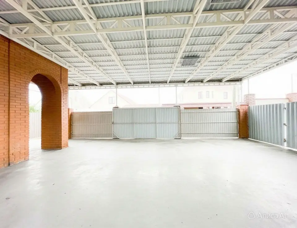 2-этажный дом, 230 м² на 5 сот. в Крымске