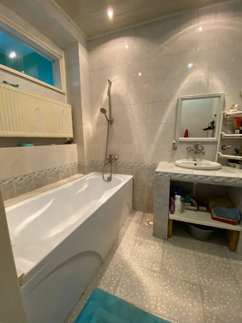 2-этажный дом, 400 м² на 5 сот. в Крымске