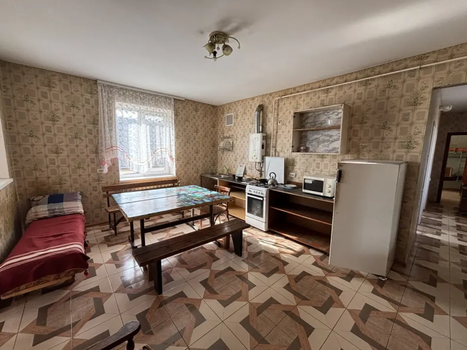Гостиница, 600 м² в Крымске