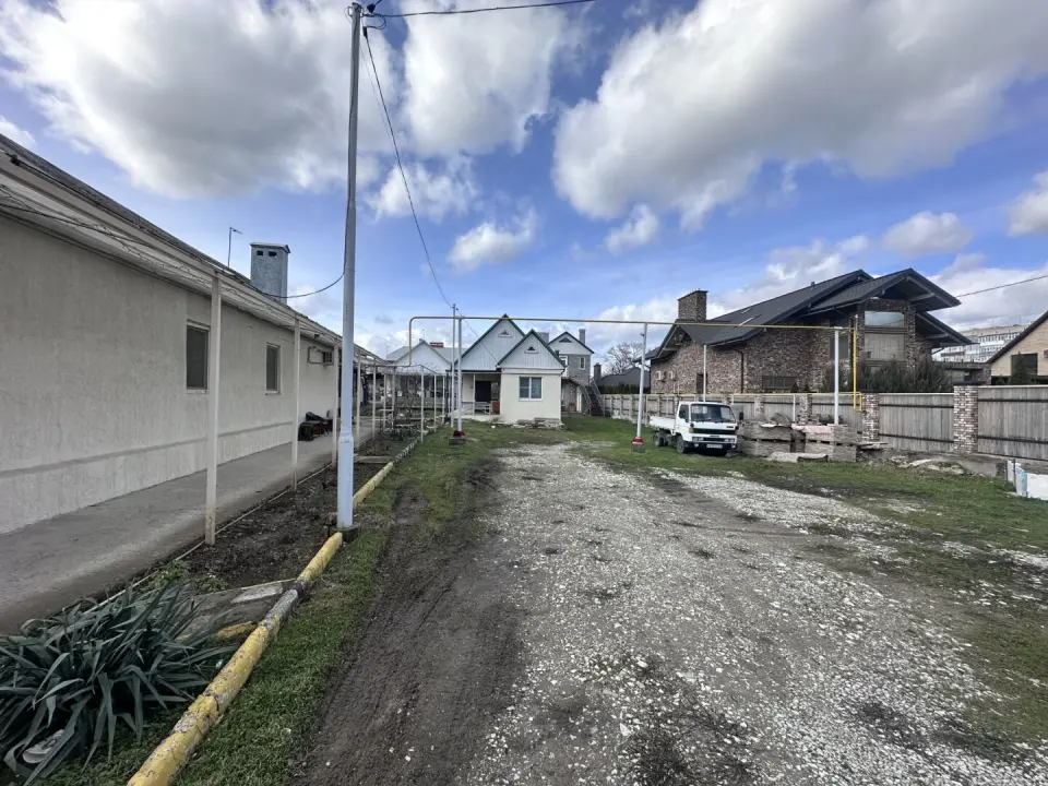 Гостиница, 600 м² в Крымске
