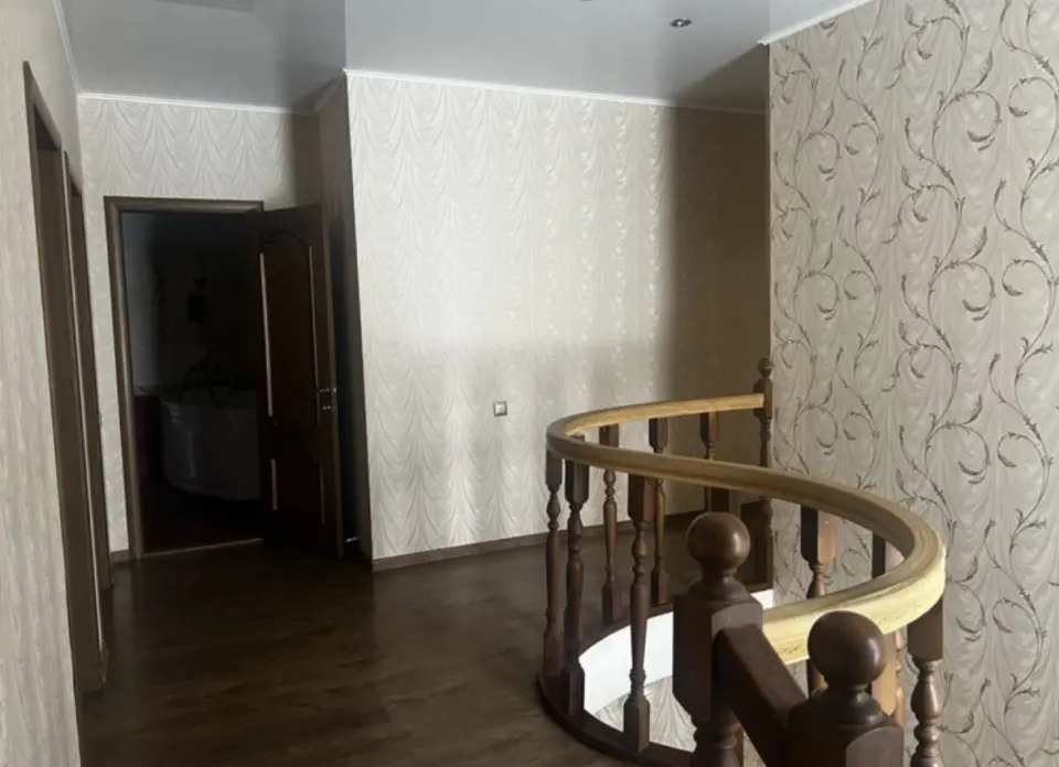2-этажный дом, 187 м² на 4,8 сот. в Крымске