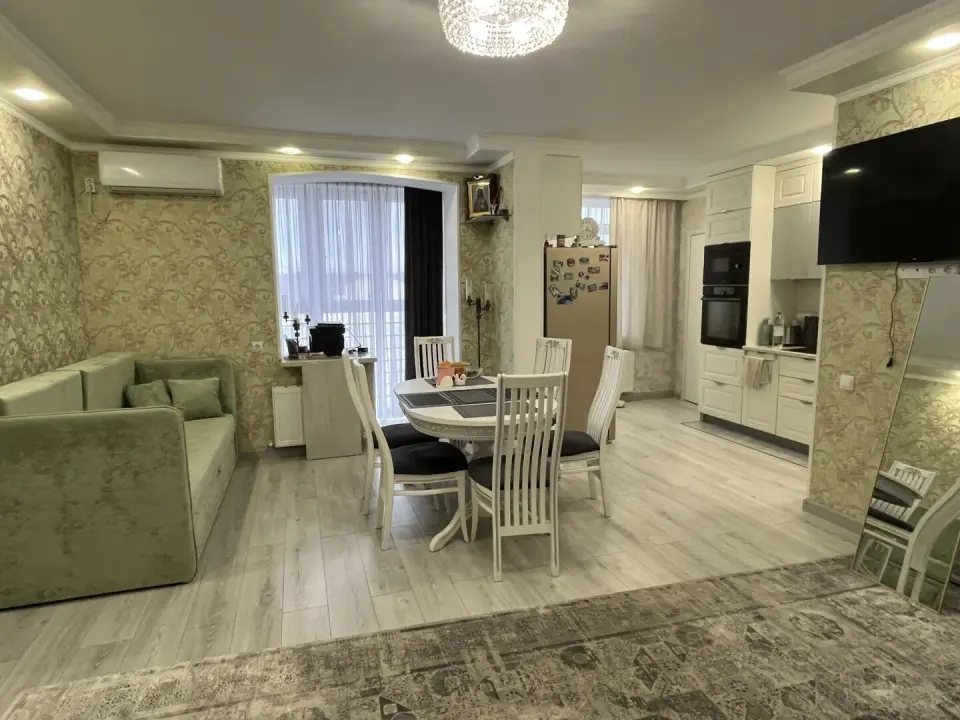 2-комн. квартира, 75 м² в Крымске