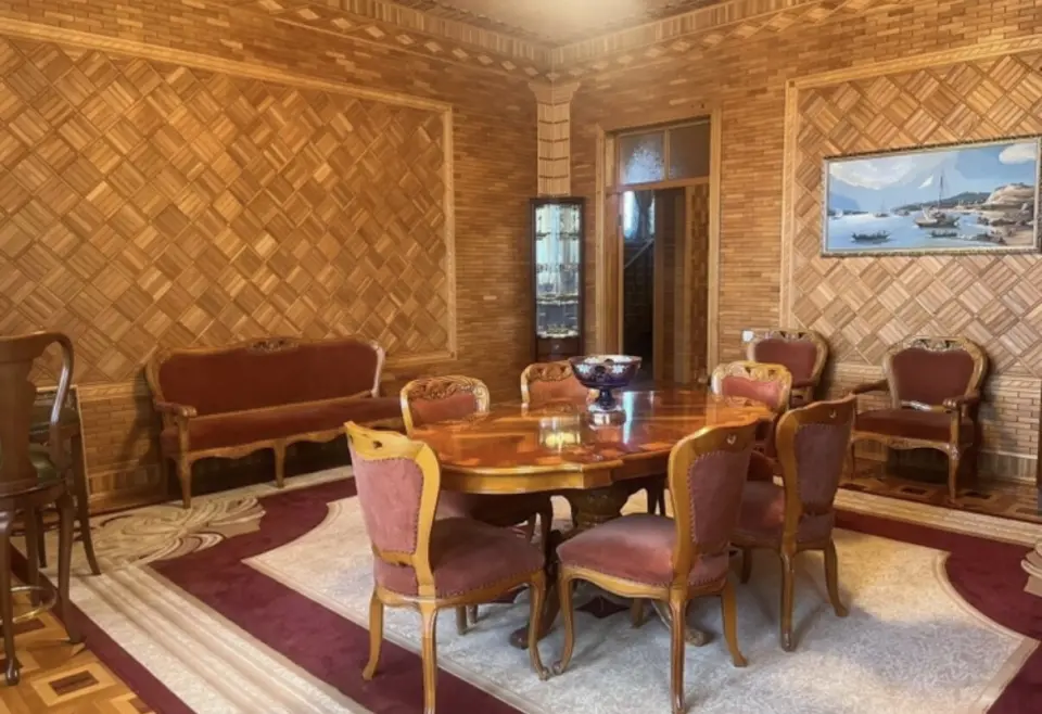 3-этажный дом, 748 м² на 15 сот. в Новоукраинский х.
