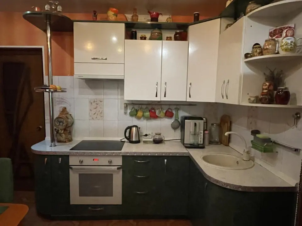 3-этажный дом, 149 м² на 6 сот. в Крымске