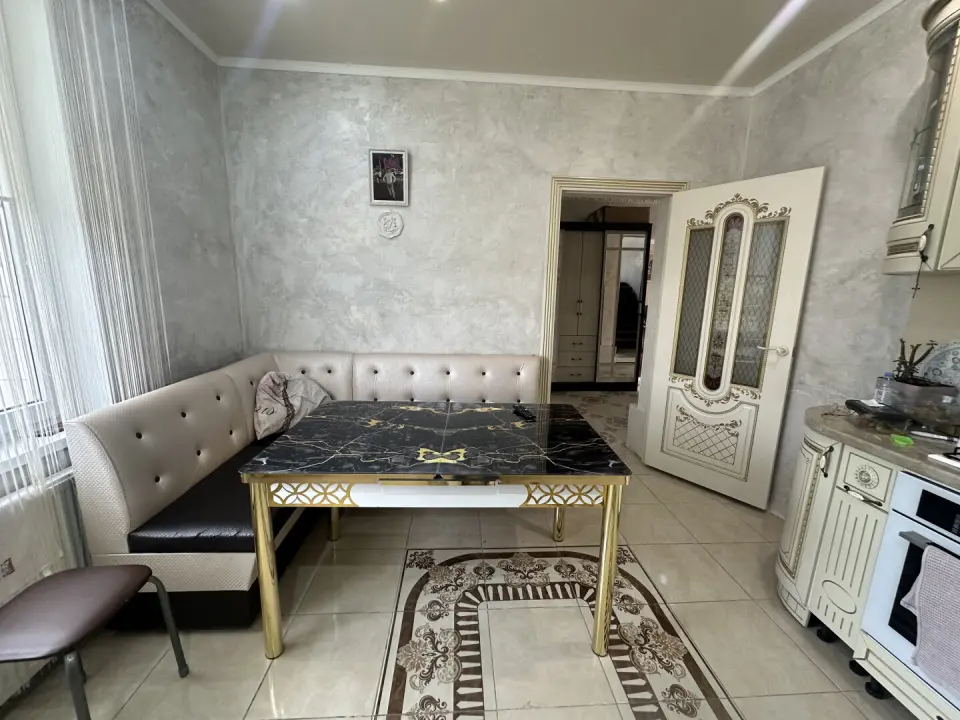 2-этажный дом, 248,3 м² на 13,4 сот. в Крымске