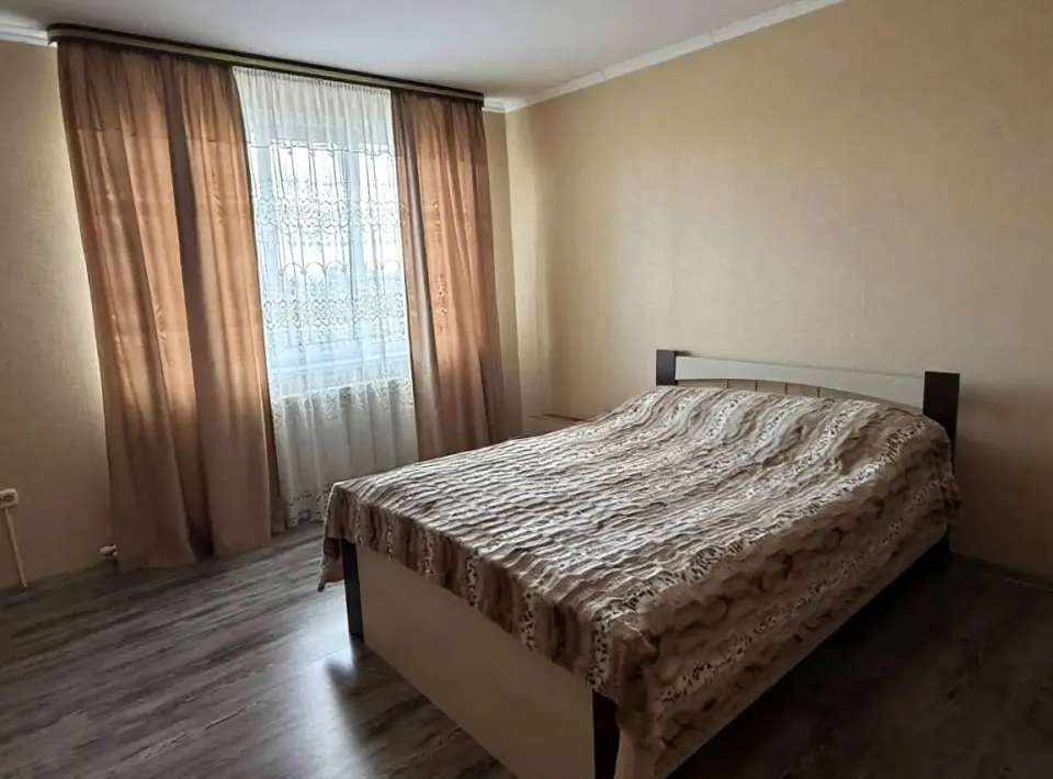 2-этажный дом, 342,5 м² на 8 сот. в Крымске