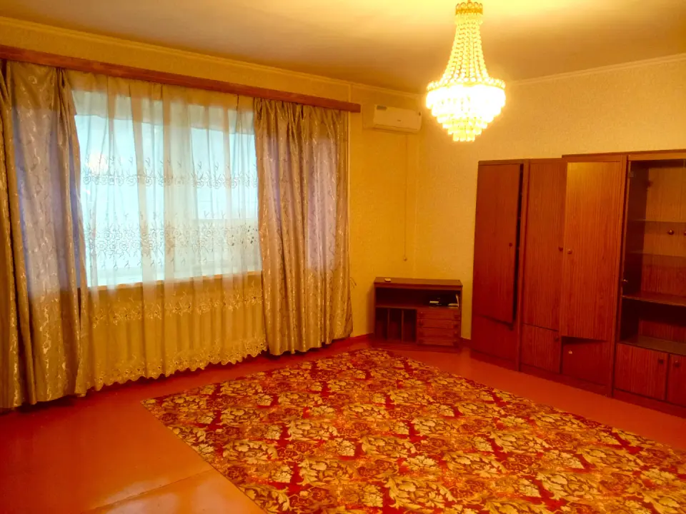 2-комн. квартира, 61 м² в Крымске