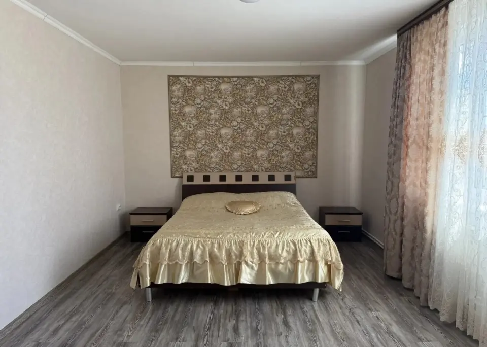 2-этажный дом, 342,5 м² на 8 сот. в Крымске