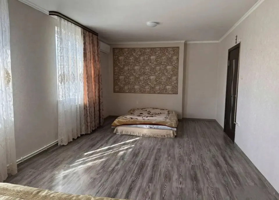 2-этажный дом, 342,5 м² на 8 сот. в Крымске