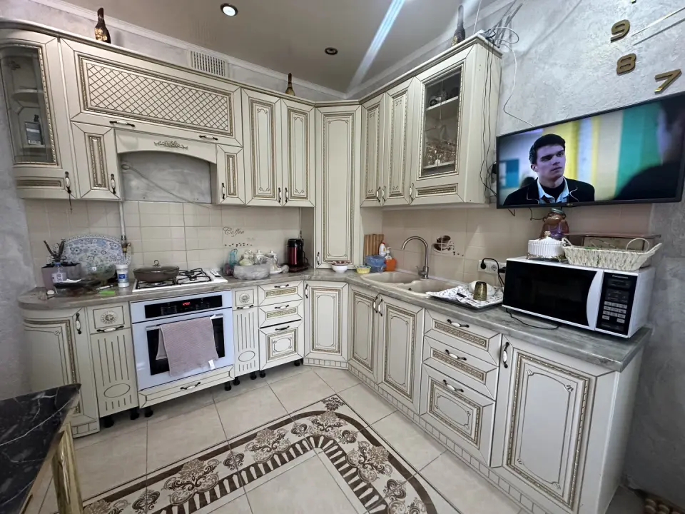 2-этажный дом, 248,3 м² на 13,4 сот. в Крымске