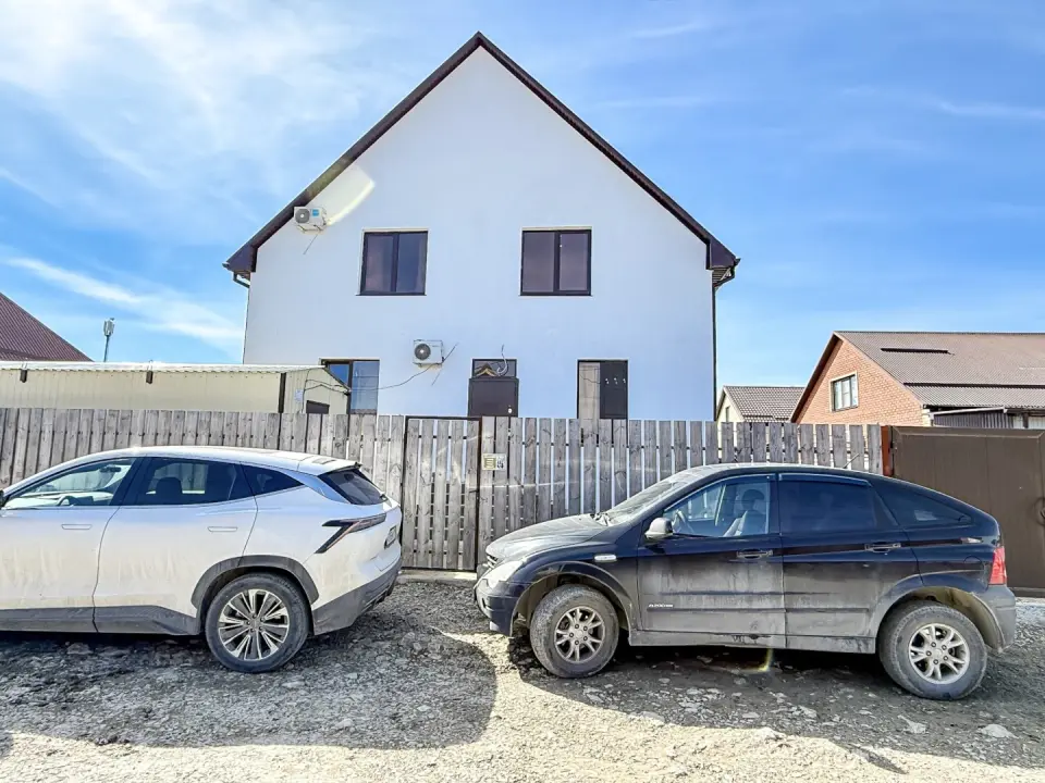 2-этажный дом, 220 м² на 6 сот. в Крымске