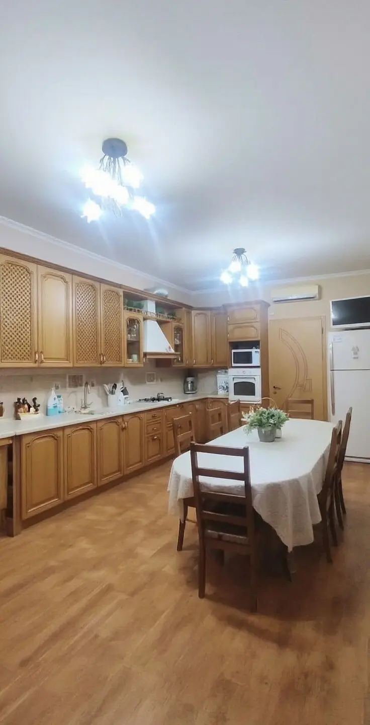 2-этажный дом, 408 м² на 6,5 сот. в Крымске