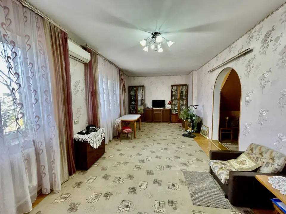 2-этажный дом, 155,2 м² на 4 сот. в Крымске