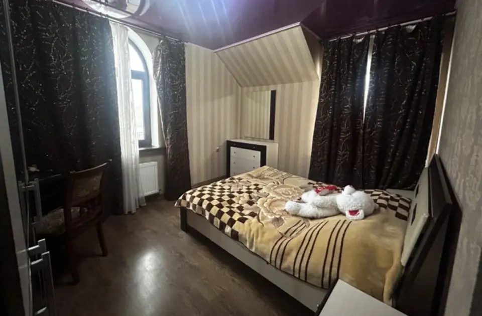 2-этажный дом, 187 м² на 4,8 сот. в Крымске