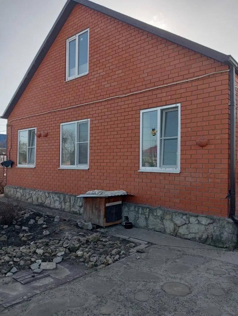 2-этажный дом, 123 м² на 10 сот. в Крымске