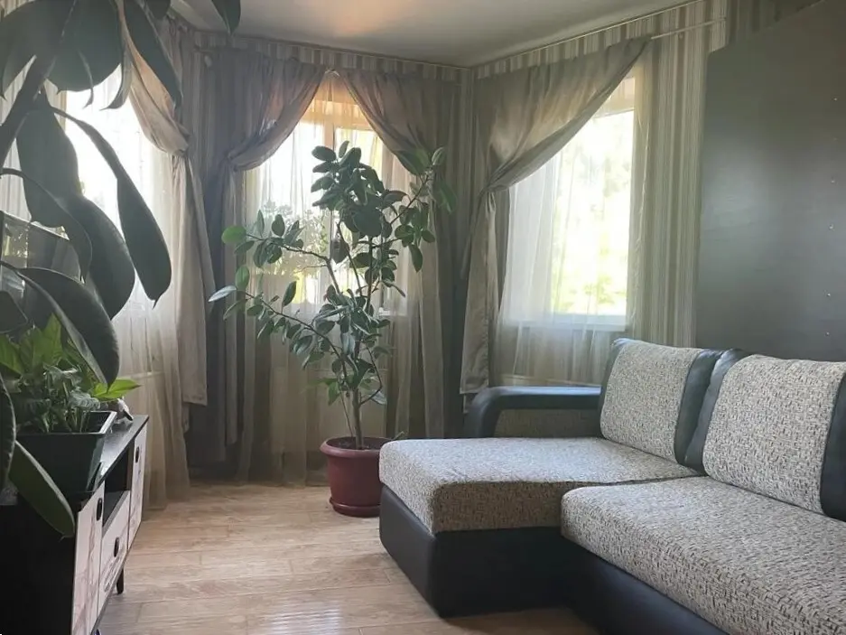 3-этажный дом, 230 м² на 10 сот. в Крымске