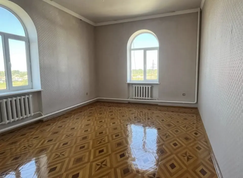 3-этажный дом, 748 м² на 15 сот. в Новоукраинский х.