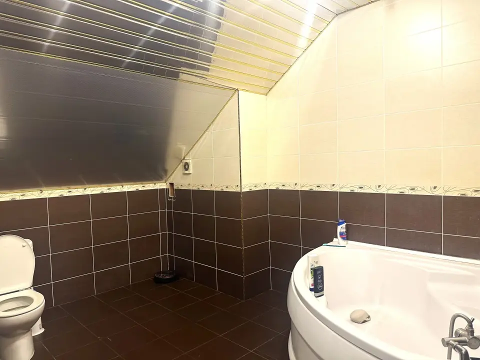 2-этажный дом, 330 м² на 9 сот. в Крымске