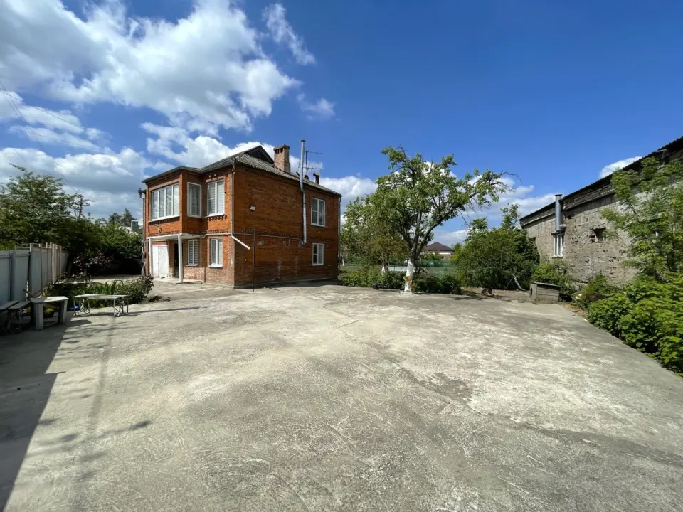 2-этажный дом, 116 м² на 12,1 сот. в Крымске