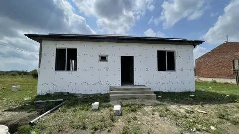 Дом, 130 м², 5 сот.