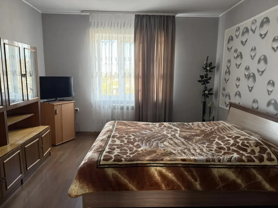 2-этажный дом, 342,5 м² на 8 сот. в Крымске