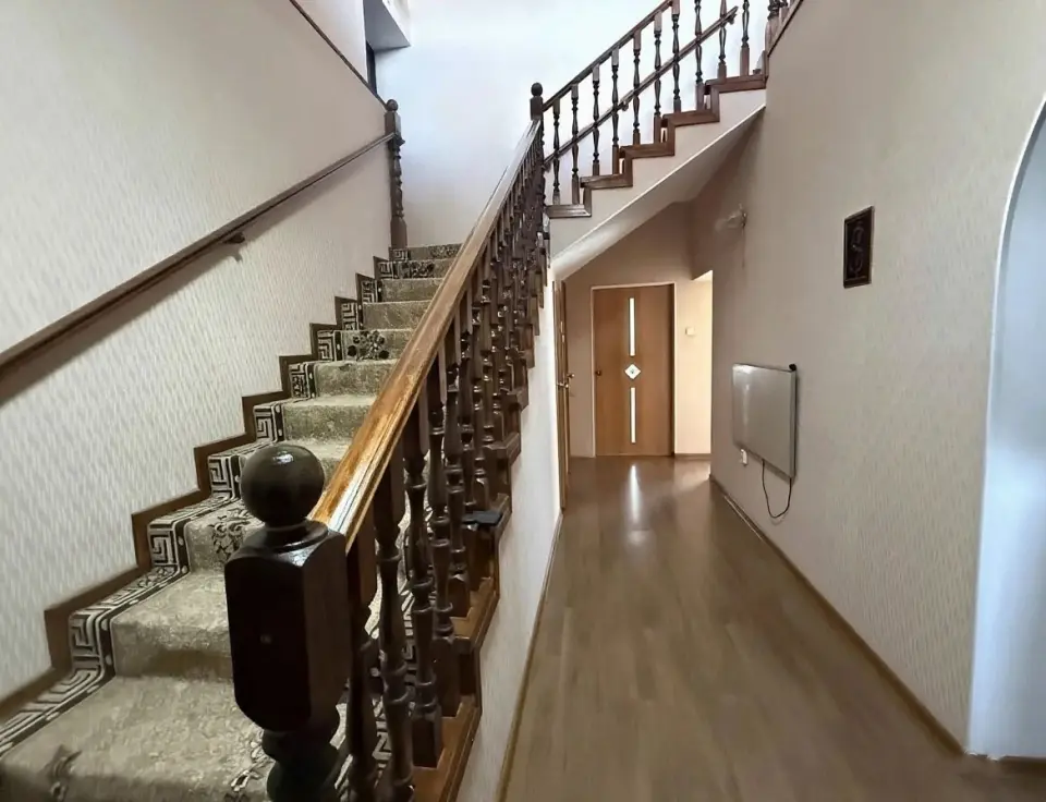 2-этажный дом, 342,5 м² на 8 сот. в Крымске