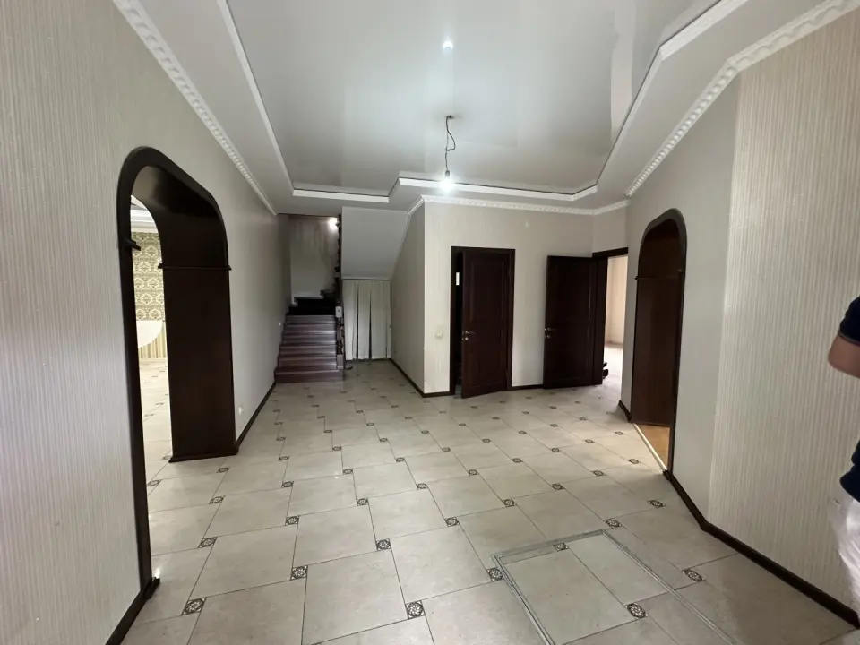 2-этажный дом, 200 м² на 11 сот. в Нижнебаканская ст-це