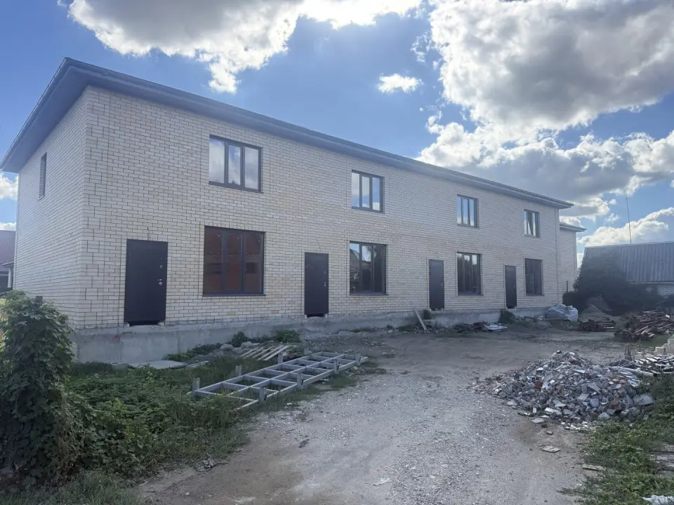 2-этажный таунхаус, 140 м² на 2,3 сот. в Крымске