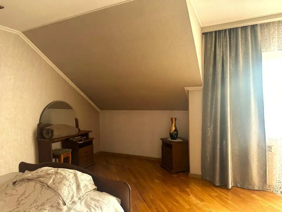 2-этажный дом, 330 м² на 9 сот. в Крымске