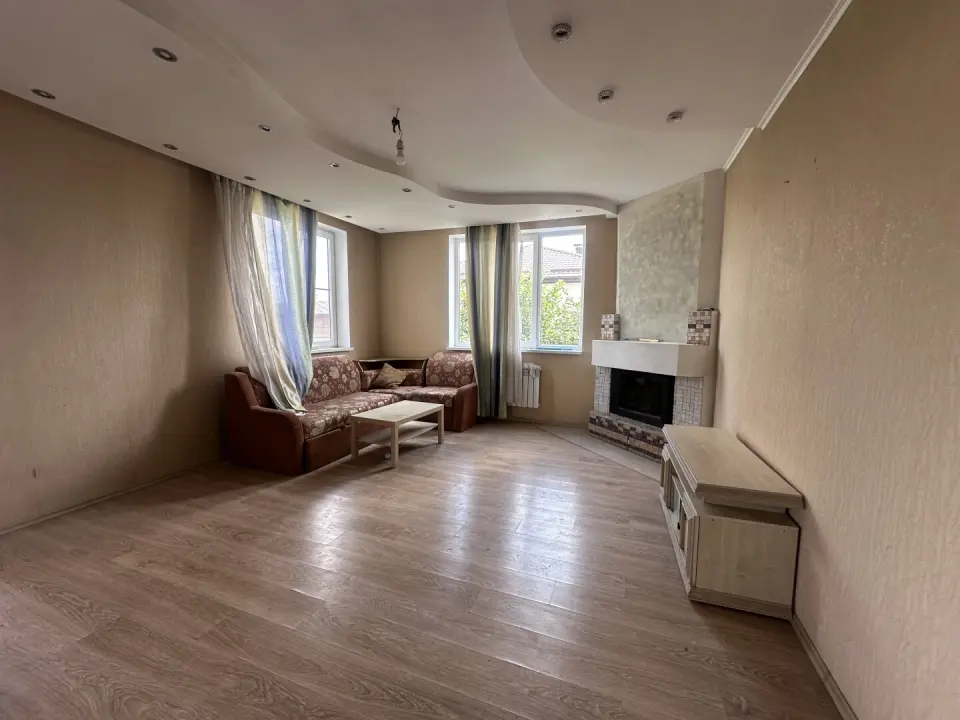 2-этажный дом, 240 м² на 6 сот. в Крымске