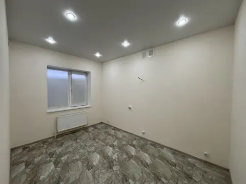 Коммерческое помещение, 40 м², -1/4 этаж