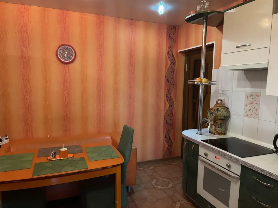 3-этажный дом, 149 м² на 6 сот. в Крымске