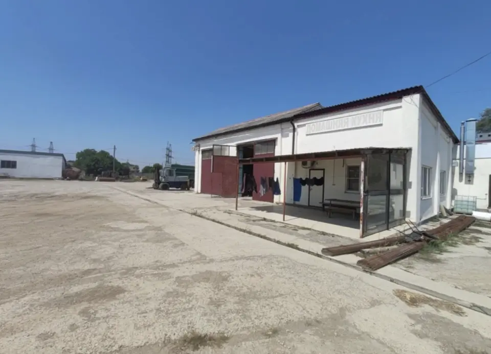 Готовый бизнес, 2200 м² в Новоукраинский х.