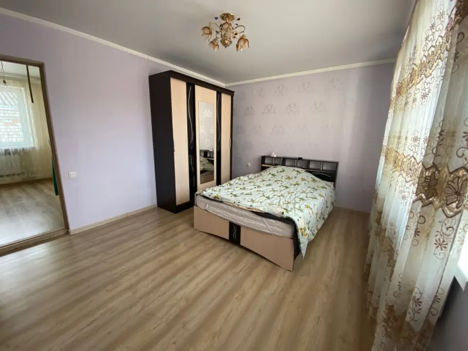 2-этажный дом, 400 м² на 5 сот. в Крымске