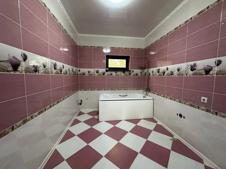 2-этажный дом, 200 м² на 11 сот. в Нижнебаканская ст-це
