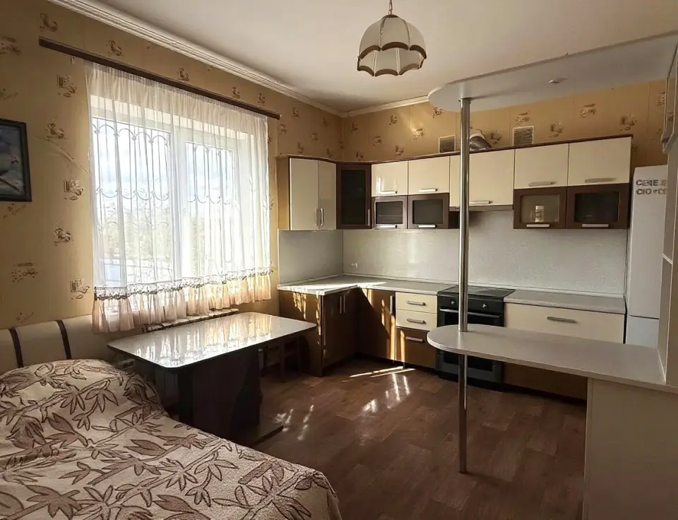 2-этажный дом, 342,5 м² на 8 сот. в Крымске
