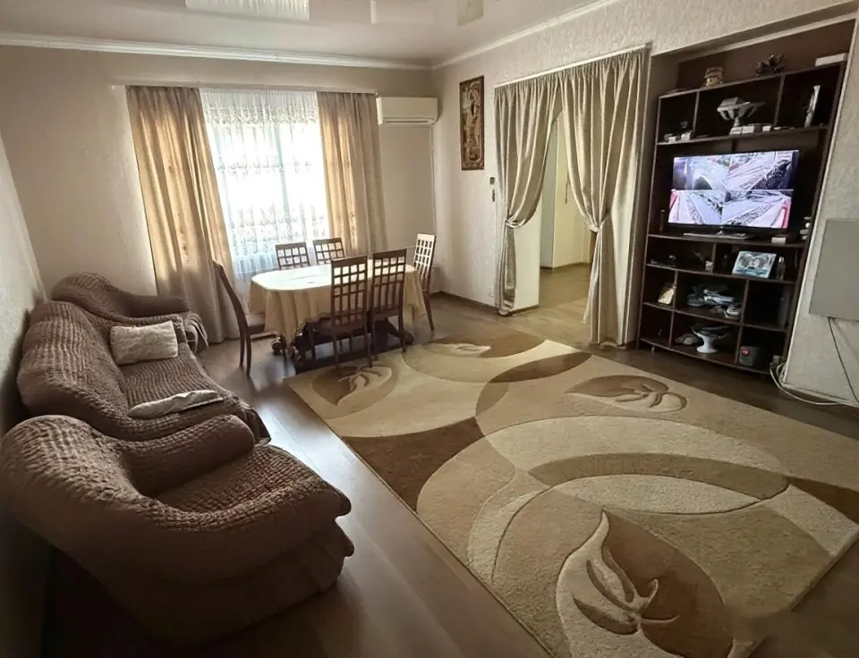 2-этажный дом, 342,5 м² на 8 сот. в Крымске