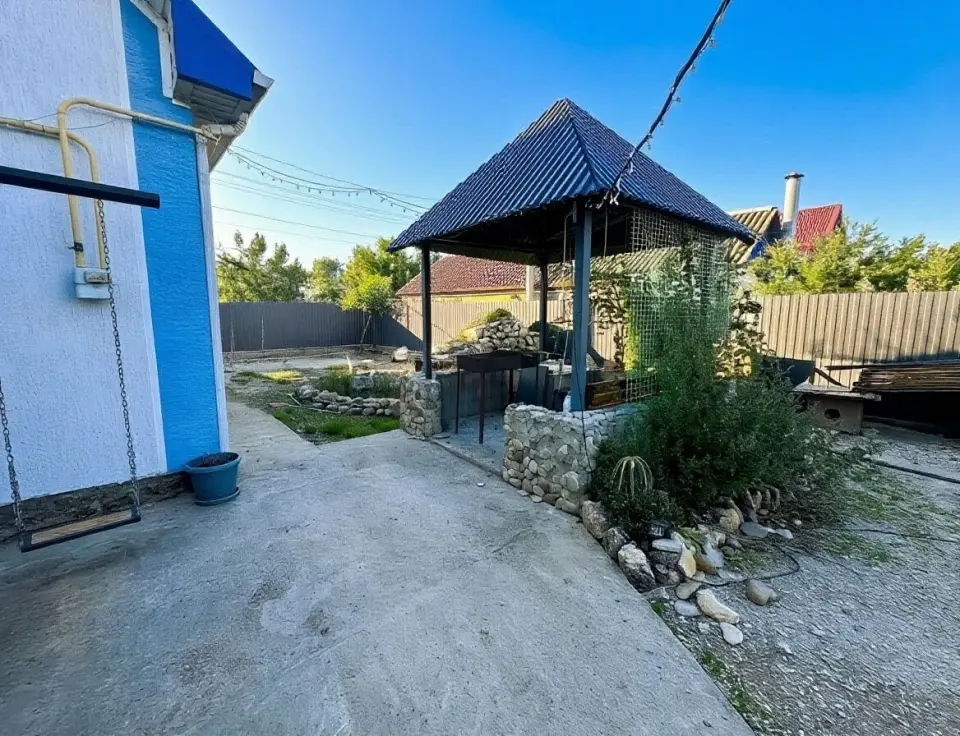 2-этажный дом, 120 м² на 25 сот. в Черноморский х.