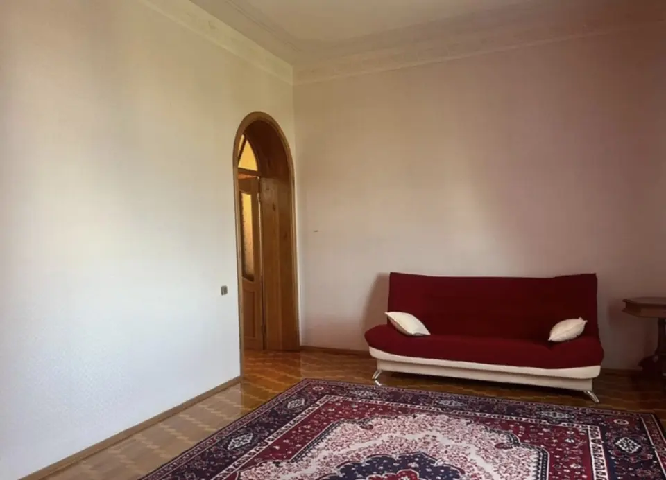 3-этажный дом, 748 м² на 15 сот. в Новоукраинский х.