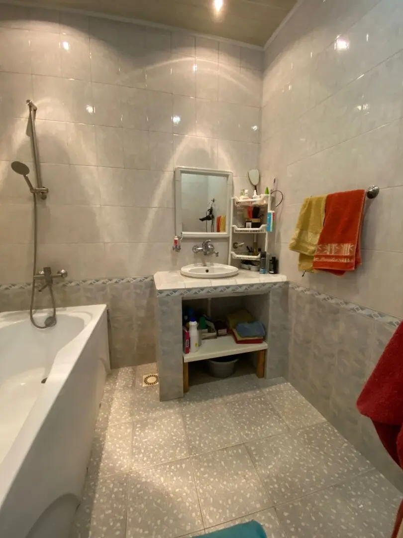 2-этажный дом, 400 м² на 5 сот. в Крымске
