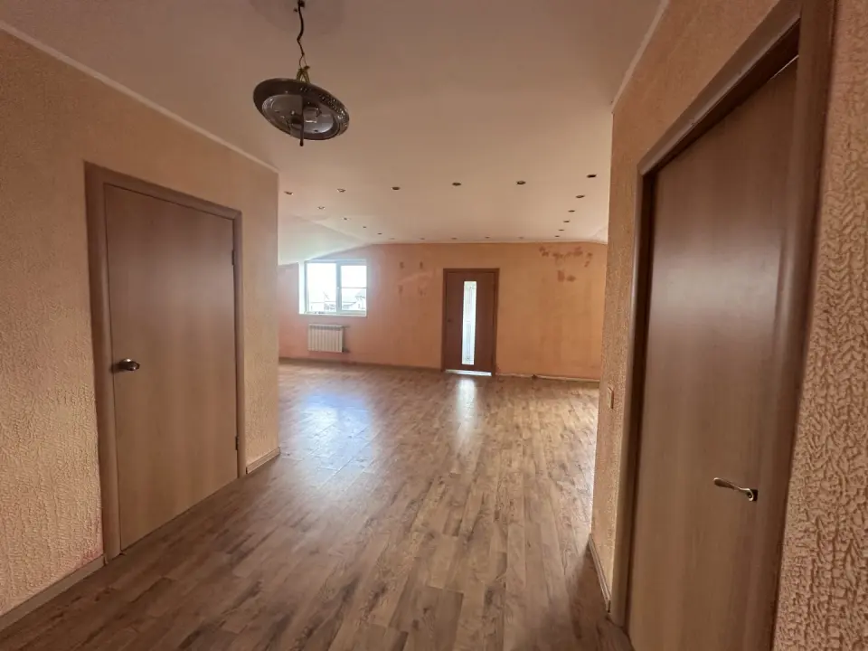 2-этажный дом, 240 м² на 6 сот. в Крымске