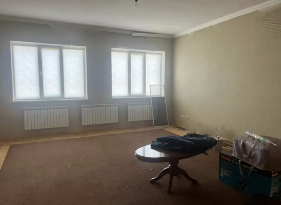 2-этажный дом, 363 м² на 20 сот. в Новоукраинский х.