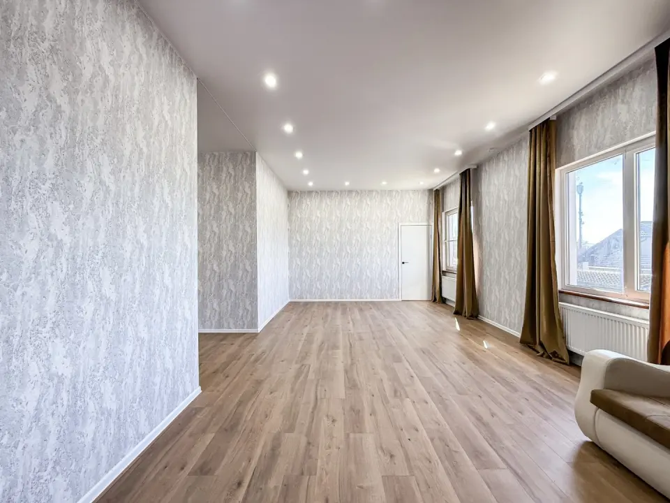 2-этажный дом, 220 м² на 6 сот. в Крымске