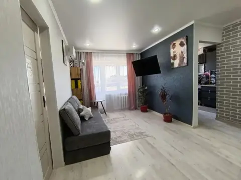 2-комн. квартира, 40,6 м², 4/4 этаж