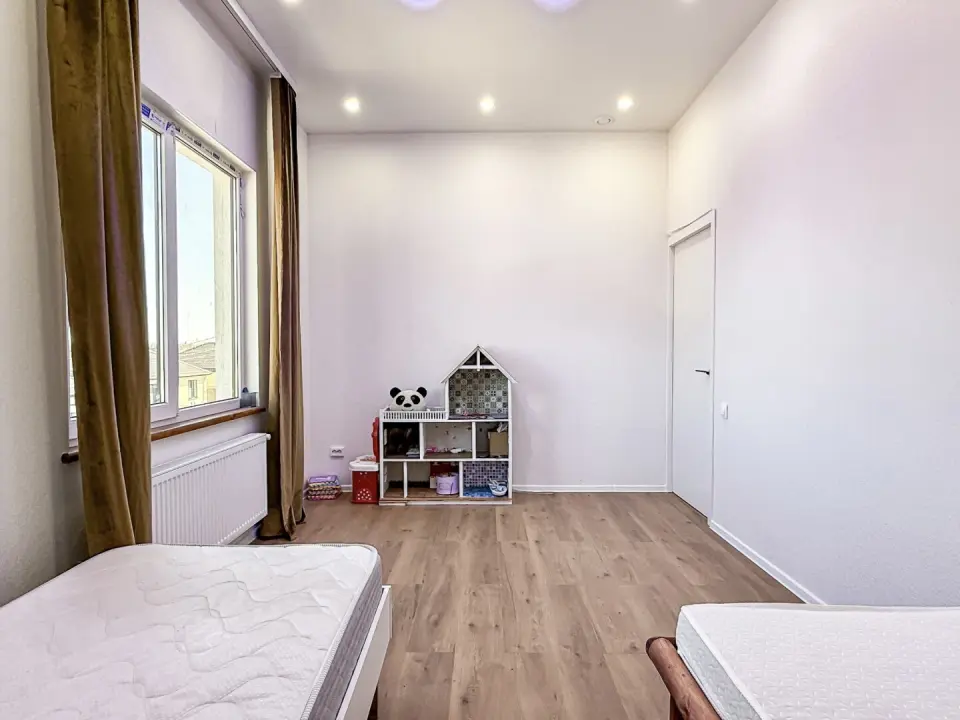 2-этажный дом, 220 м² на 6 сот. в Крымске