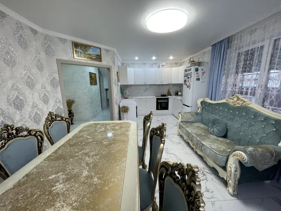 2-этажный дом, 122 м² на 4 сот. в Крымске