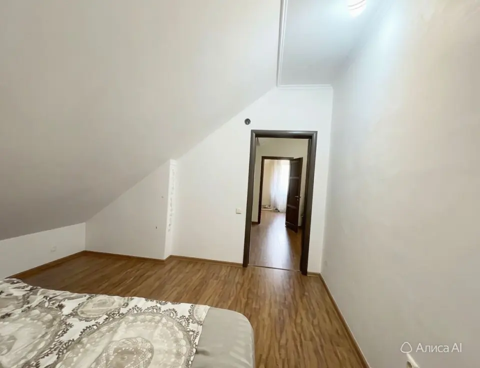 2-этажный дом, 230 м² на 5 сот. в Крымске