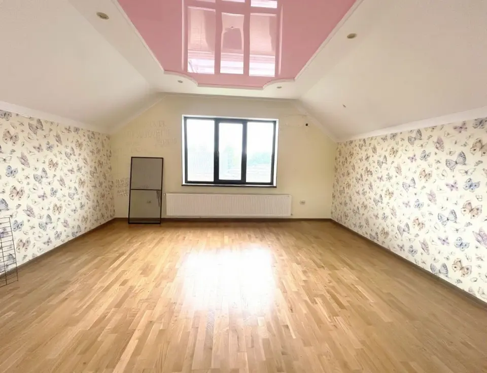 2-этажный дом, 200 м² на 11 сот. в Нижнебаканская ст-це