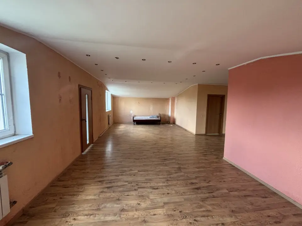 2-этажный дом, 240 м² на 6 сот. в Крымске